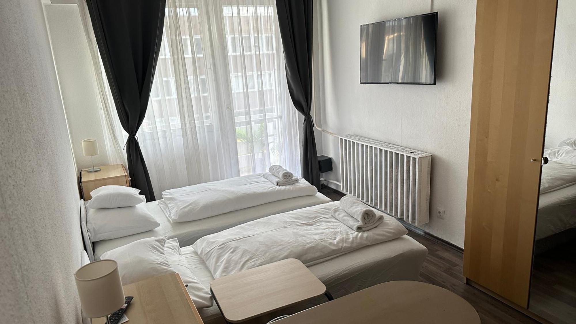 בודפשט Hermina Apartmanok Westend מראה חיצוני תמונה