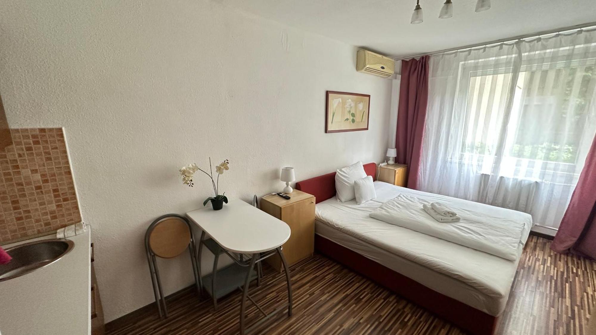 בודפשט Hermina Apartmanok Westend מראה חיצוני תמונה